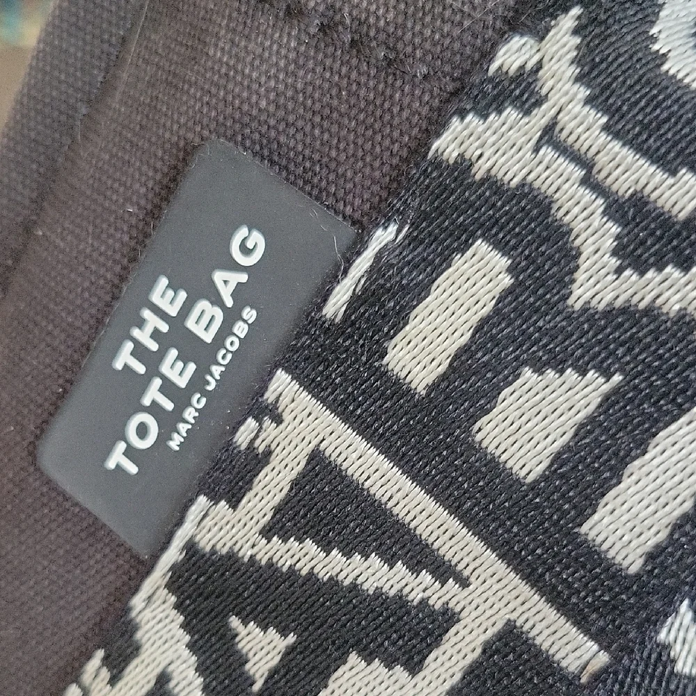 Marc Jacobs M Canvas Tote Bag